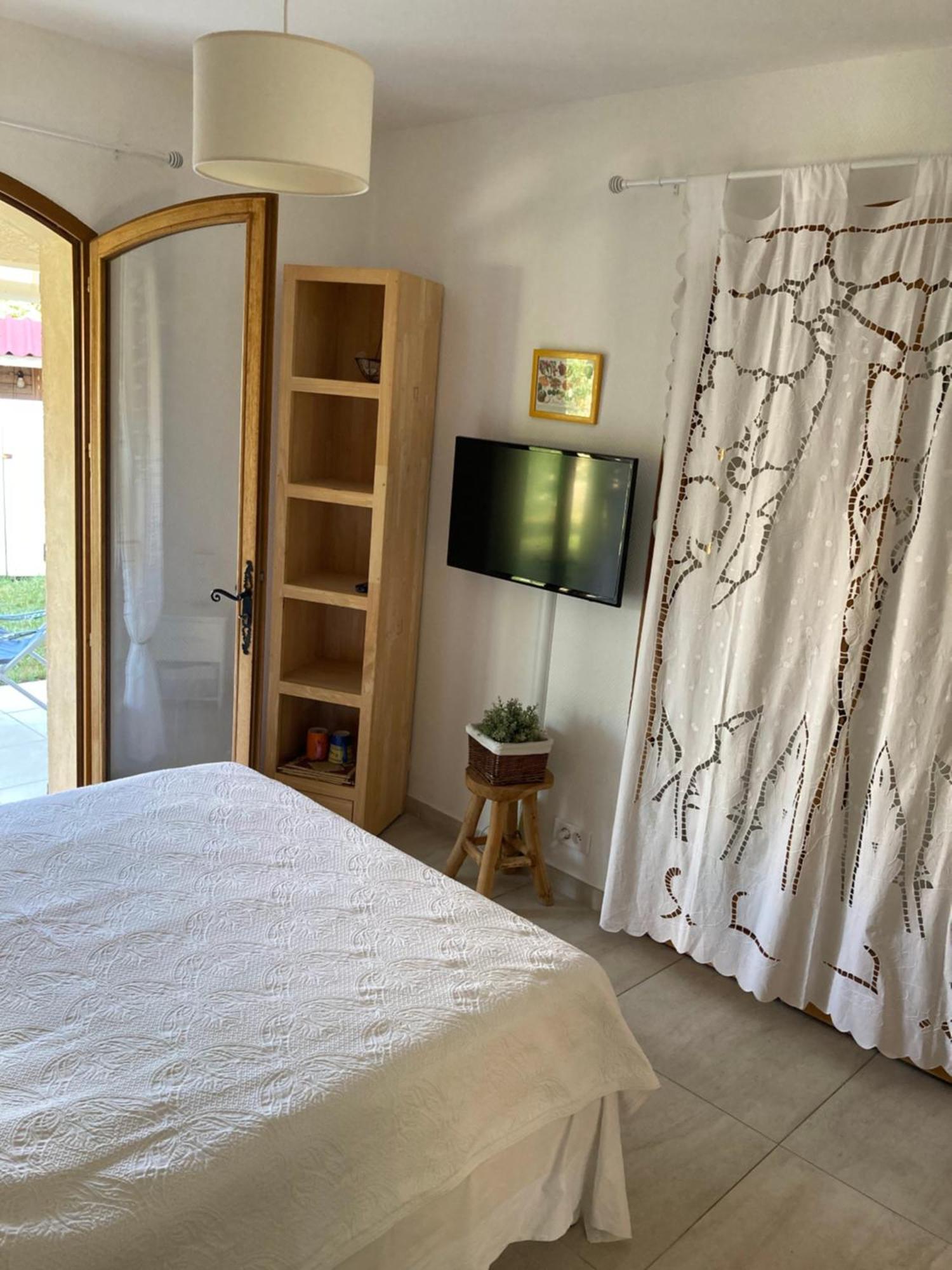 Bed & Breakfast Les Lillas Saint-Jeannet  Exterior foto