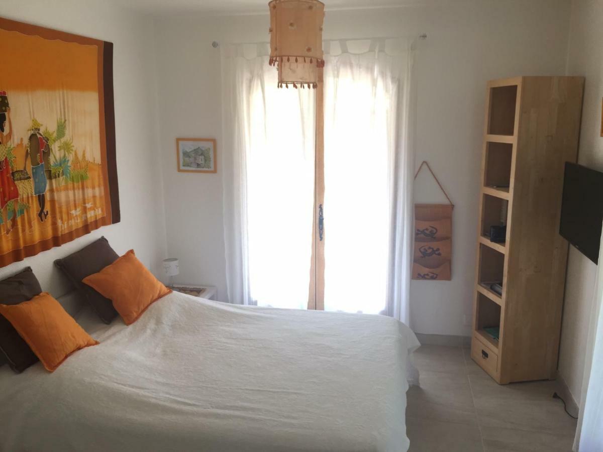 Bed & Breakfast Les Lillas Saint-Jeannet  Exterior foto