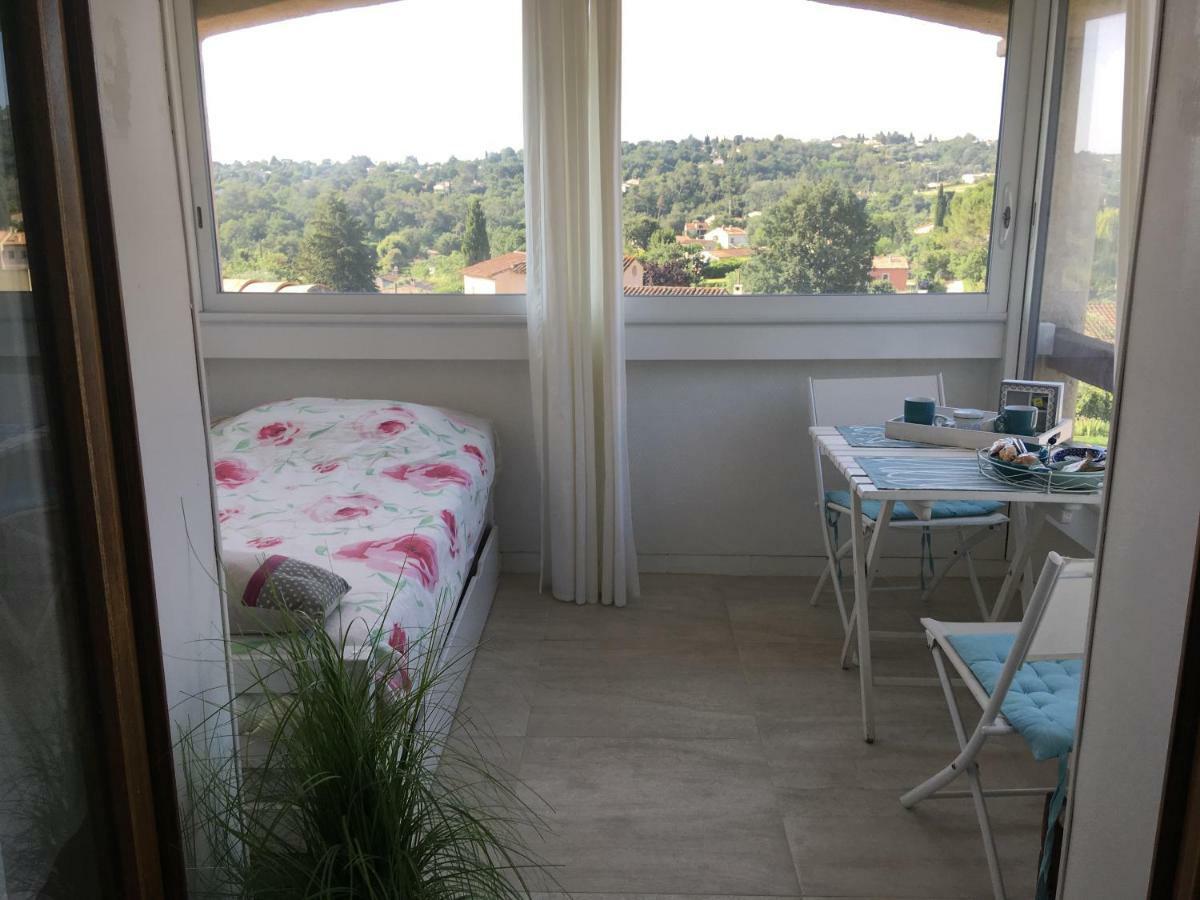 Bed & Breakfast Les Lillas Saint-Jeannet  Exterior foto